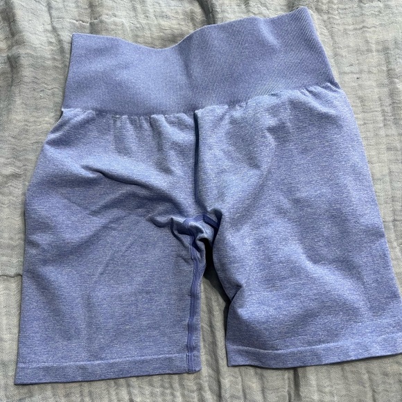 Seamless nvgtn shorts, super cute , perfect condition bought to big - Picture 4 of 4